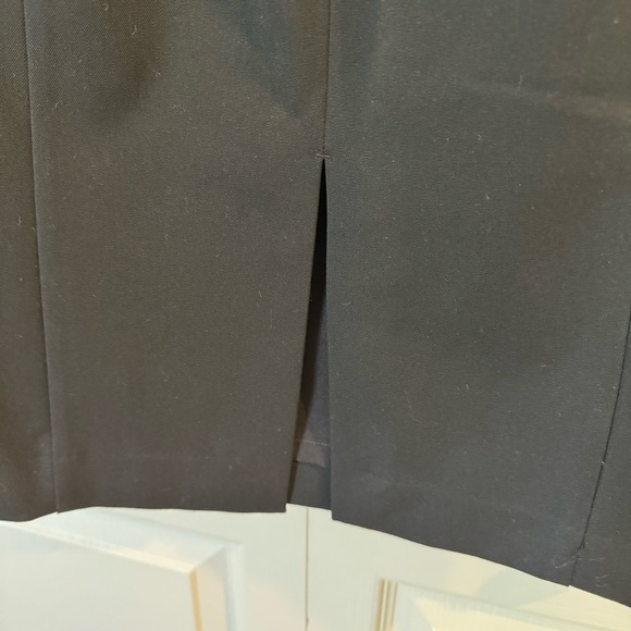 Express Pencil Skirt - Picture 3 of 6